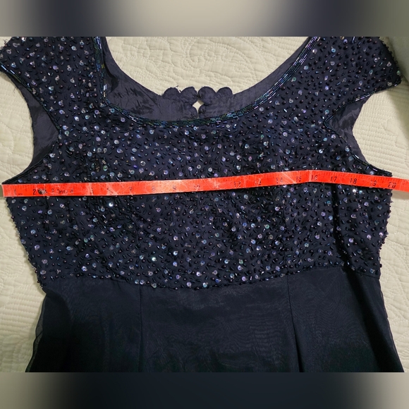 Elegant Cire Navy Blue Evening Gown - Picture 6 of 7